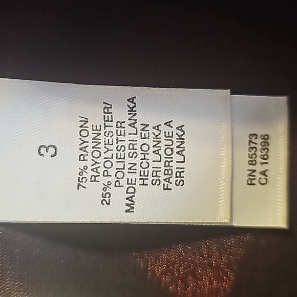 Villager Woman by Liz Claiborne Red Satin-like Blouse - Picture 7 of 9